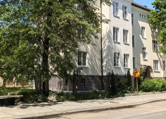 Продаю 2-ком. квартиру, 66.7 м2, Калининград, улица Пугачёва, 11