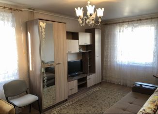 Продаю однокомнатную квартиру, 32 м2, Мурманск, улица Капитана Маклакова, 14