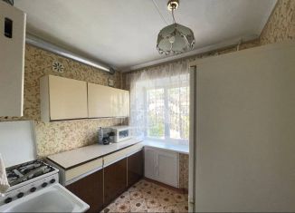 Продаю 2-комнатную квартиру, 41.2 м2, Коркино, улица Цвиллинга, 27