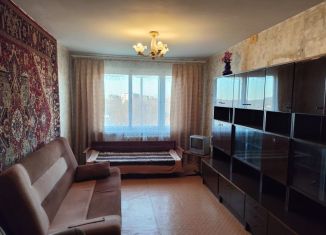 Сдам в аренду трехкомнатную квартиру, 67 м2, Владимир, улица Лакина, 167А