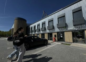 Сдается в аренду помещение свободного назначения, 72.3 м2, Тюмень, Ямская улица, 122