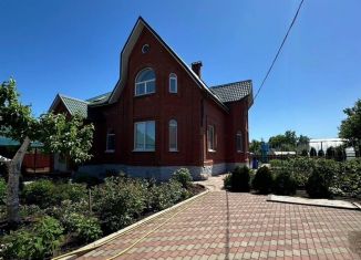 Продаю дом, 280 м2, Туймазы, площадь Октября