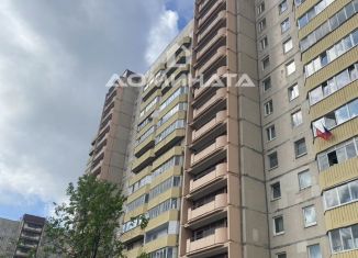Трехкомнатная квартира на продажу, 79.1 м2, Санкт-Петербург, муниципальный округ Коломяги, Земский переулок, 9