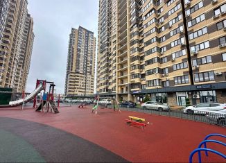 Сдается в аренду двухкомнатная квартира, 60 м2, Краснодар, Уральская улица, микрорайон ХБК