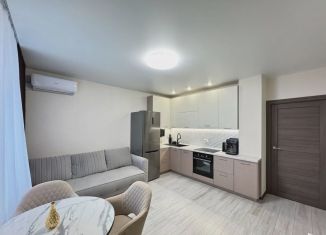 Продам 1-ком. квартиру, 40 м2, Тюмень, улица Константина Посьета, 8, ЖК Квартал 1964