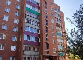 Продаю 2-ком. квартиру, 51.7 м2, Сарапул, улица Фрунзе, 16