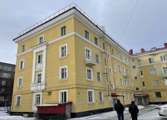 3-комнатная квартира на продажу, 69.7 м2, Мурманск, улица Сафонова, 32/19