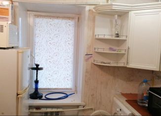 Аренда двухкомнатной квартиры, 51.7 м2, Сарапул, улица Азина, 90