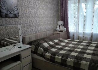 Продаю двухкомнатную квартиру, 45.7 м2, Боровичи, улица Механизаторов, 12