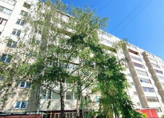Продажа 2-комнатной квартиры, 56.3 м2, Йошкар-Ола, улица Петрова, 5, микрорайон Сомбатхей