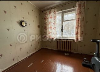 Продажа двухкомнатной квартиры, 46.6 м2, Мурманск, Советская улица, 7