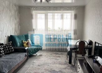 Продаю трехкомнатную квартиру, 61 м2, посёлок городского типа Медведево, Полевая улица, 5