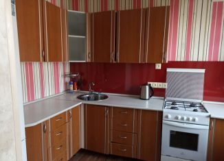 Продам 3-комнатную квартиру, 74 м2, Самара, Спортивная улица, 1, метро Алабинская