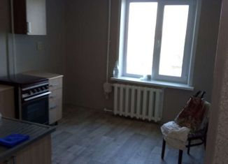Продается 1-комнатная квартира, 32 м2, поселок городского типа Осинки, Комсомольская улица, 4