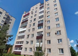 Продам 4-ком. квартиру, 75 м2, Великие Луки, Вокзальная улица, 32