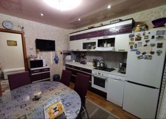 Продажа 2-ком. квартиры, 72 м2, Мелеуз, Шахтёрская улица, 7