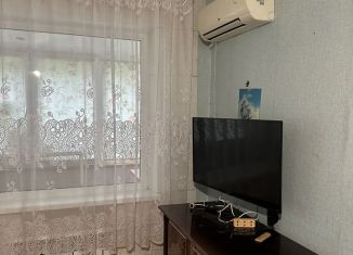 Аренда 1-ком. квартиры, 33 м2, Керчь, улица Горького, 21