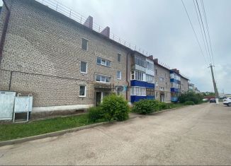 Продаю 3-ком. квартиру, 62.8 м2, посёлок городского типа Чишмы, улица Ленина, 72