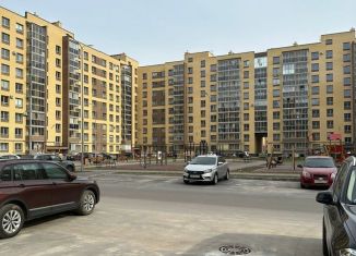 Продаю 3-ком. квартиру, 93 м2, Великий Новгород, ЖК Союз, Каберова-Власьевская улица, 82