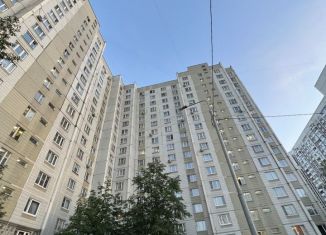 Продам 1-комнатную квартиру, 38 м2, Москва, бульвар Адмирала Ушакова, 8, метро Улица Скобелевская