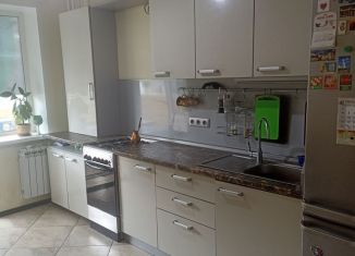 Продам 2-ком. квартиру, 60 м2, Самара, метро Кировская, улица Металлистов, 55