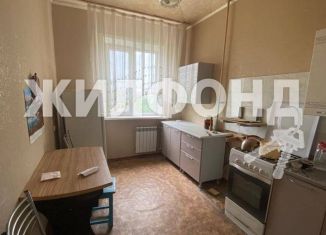 Продается 2-ком. квартира, 60 м2, Нариманов, Волгоградская улица, 12