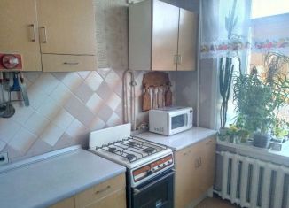 Продается 3-комнатная квартира, 61.2 м2, Камень-на-Оби, Красный переулок, 1