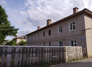 Продается двухкомнатная квартира, 37 м2, село Семёновка, Интернатская улица, 4