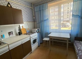 Сдается в аренду 1-комнатная квартира, 40 м2, Ленинградская область, квартал Ленрыба, 14А