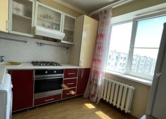 2-комнатная квартира на продажу, 57.2 м2, Батайск, улица Северный Массив, 11