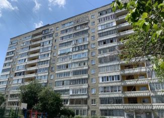 Сдается 2-комнатная квартира, 48 м2, Екатеринбург, улица Амундсена, 70, метро Ботаническая