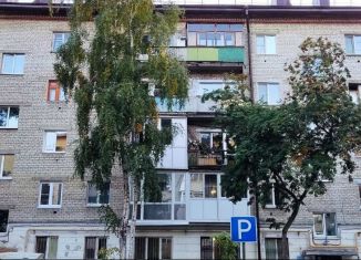 Продаю трехкомнатную квартиру, 58 м2, Тюменская область, улица Свердлова, 57