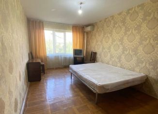 Продаю двухкомнатную квартиру, 50 м2, Краснодар, улица Яна Полуяна, 56