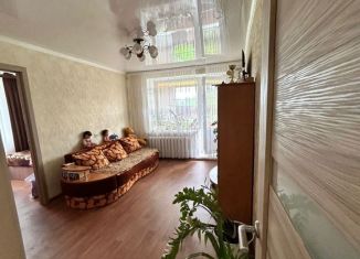 Продаю 3-ком. квартиру, 51 м2, Менделеевск, улица Бурмистрова, 11