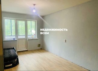 Продается 1-ком. квартира, 31 м2, Челябинская область, улица Героев Танкограда, 114