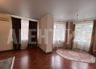 Продаю 3-комнатную квартиру, 119.4 м2, Ставрополь, улица Льва Толстого, 121А