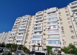 Продажа 3-ком. квартиры, 67.8 м2, Евпатория, проспект Победы, 85