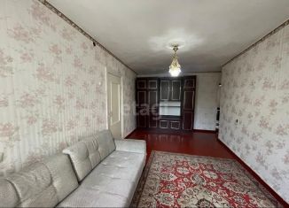 Продаю 3-комнатную квартиру, 55 м2, Симферополь, улица Семашко, 3