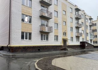 Продаю трехкомнатную квартиру, 106 м2, Таганрог, 1-й Новый переулок, 14-9