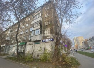 Продам трехкомнатную квартиру, 72.8 м2, Екатеринбург, улица Мамина-Сибиряка, 71, метро Площадь 1905 года