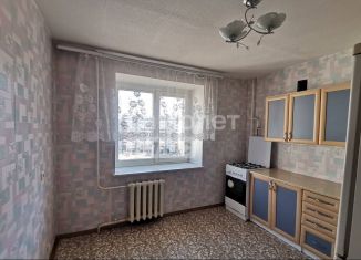 Продам 1-комнатную квартиру, 46 м2, Йошкар-Ола, 6-й микрорайон, улица Димитрова, 64А