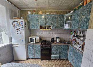 Продается двухкомнатная квартира, 54 м2, Тольятти, Автозаводский район, улица Ворошилова, 4А