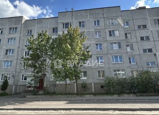 Продаю 3-ком. квартиру, 70 м2, деревня Михали, улица Гагарина, 15А