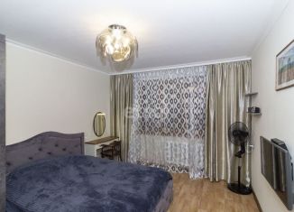 Продается 3-комнатная квартира, 90.5 м2, Тюменская область, улица Демьяна Бедного, 98к1
