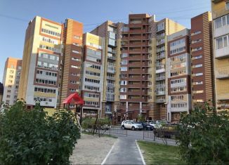 Сдается 3-комнатная квартира, 80 м2, Тюменская область, улица Прокопия Артамонова, 9