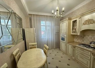 Продам 2-комнатную квартиру, 85 м2, Дагестан, улица Абдуллы Гаджиева, 42