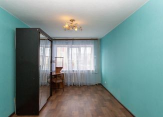 3-комнатная квартира на продажу, 61 м2, Тобольск, 4-й микрорайон, 1