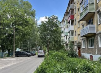 Продам трехкомнатную квартиру, 57 м2, Московская область, 1-й микрорайон, 18