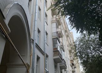 Продам 3-комнатную квартиру, 63 м2, Москва, Орликов переулок, 6, метро Красные Ворота