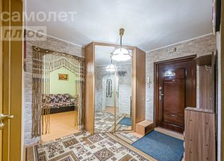 Продаю двухкомнатную квартиру, 43.5 м2, Екатеринбург, улица Пирогова, улица Пирогова, 4